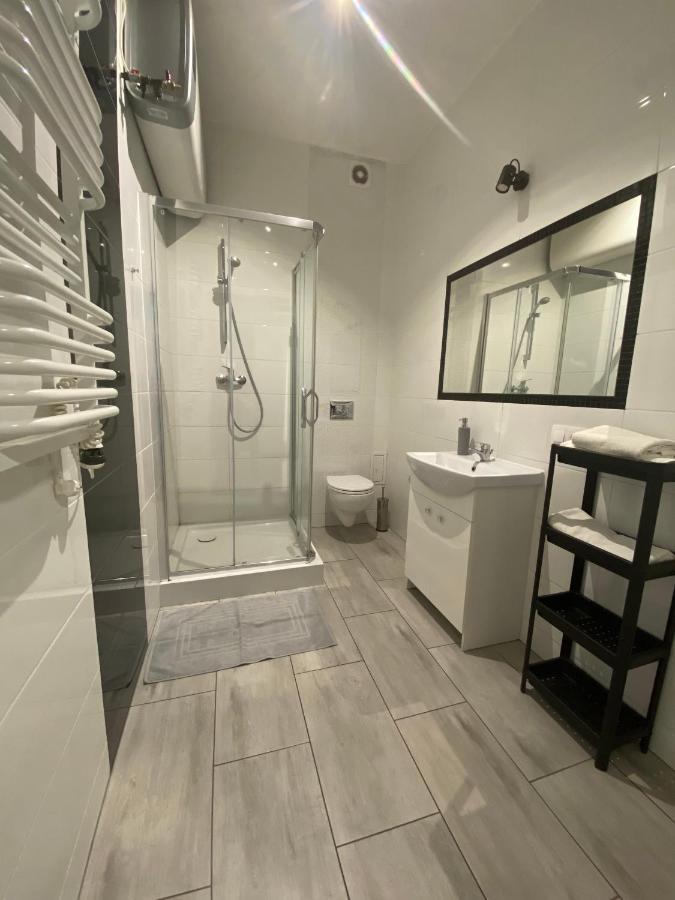 Hostel Pod Topolami Zielona Góra Dış mekan fotoğraf