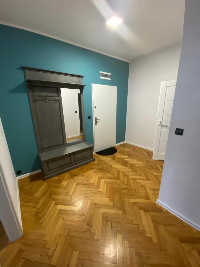 Hostel Pod Topolami Zielona Góra Dış mekan fotoğraf