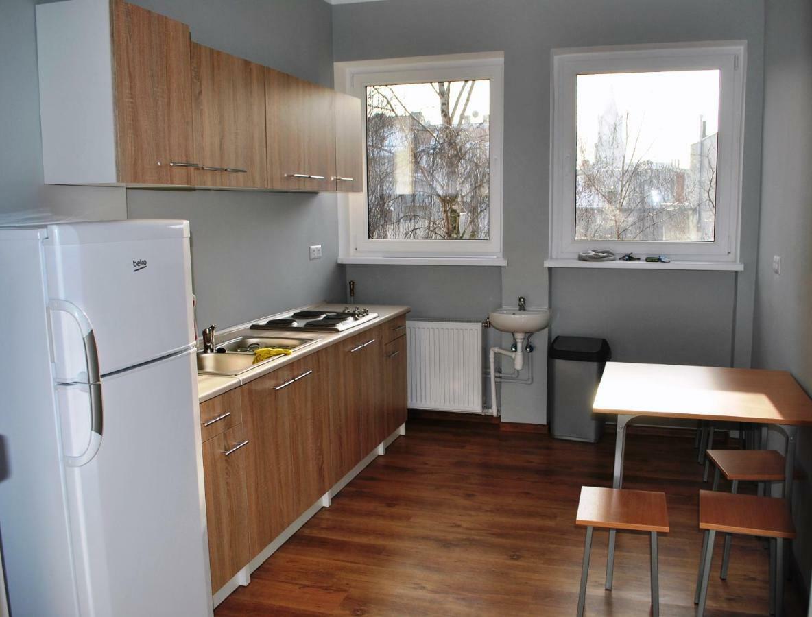 Hostel Pod Topolami Zielona Góra Dış mekan fotoğraf