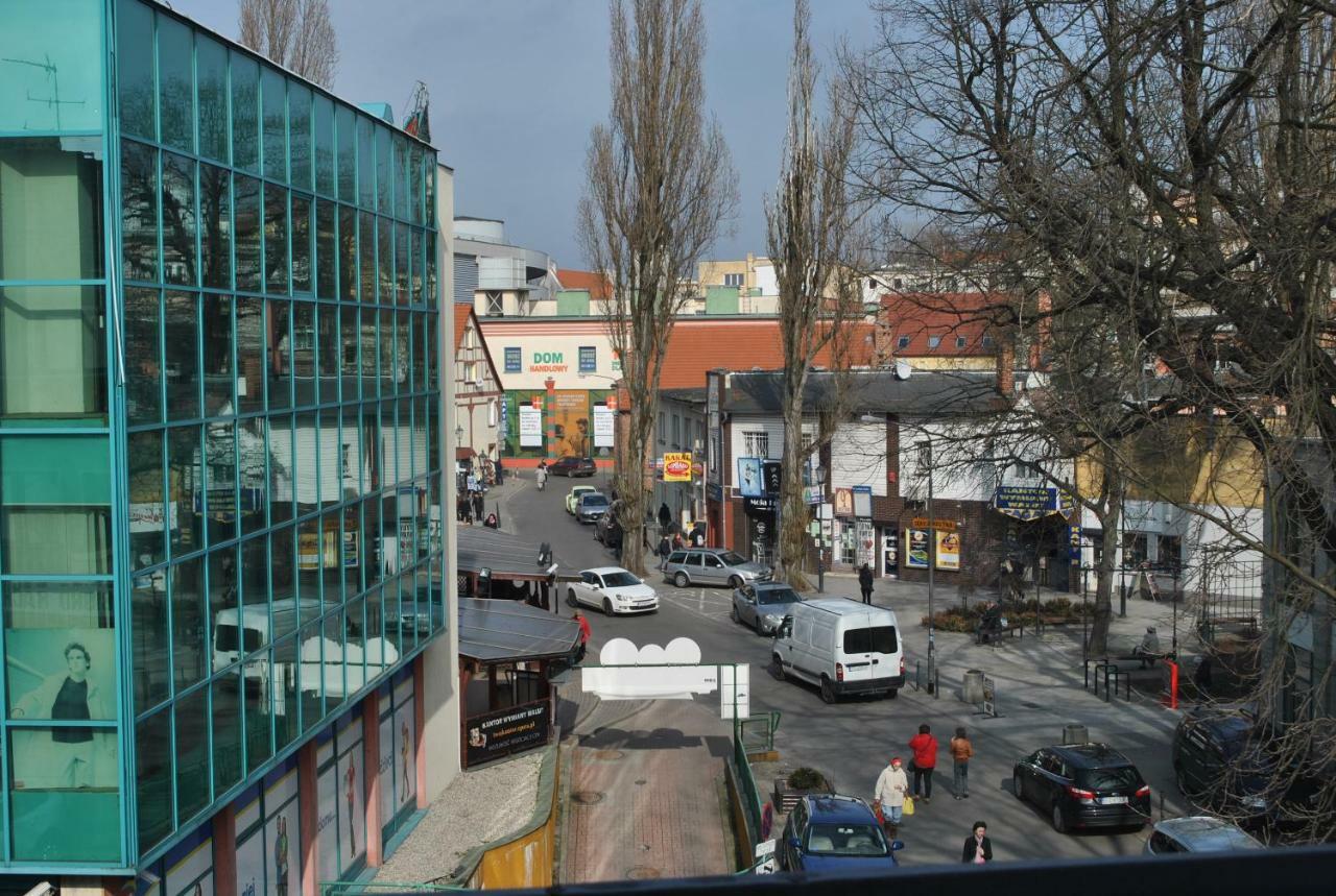 Hostel Pod Topolami Zielona Góra Dış mekan fotoğraf
