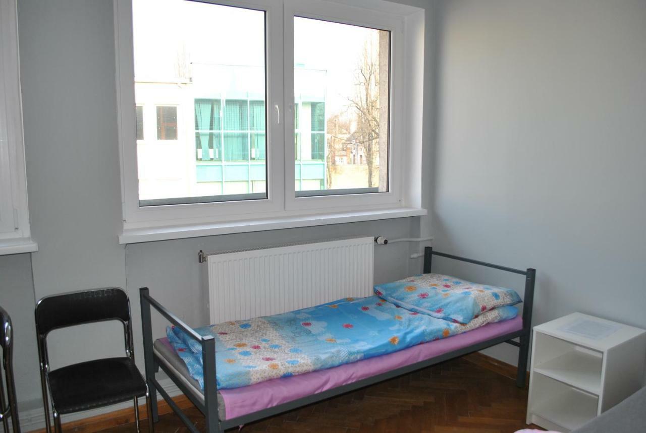 Hostel Pod Topolami Zielona Góra Dış mekan fotoğraf